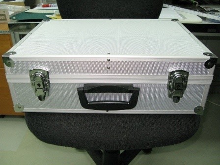 bruger tempo ingen forbindelse DIY Case Mods - Suitcase turned into PC