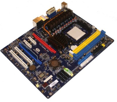Sapphire PURE CrossFireX 790GX Motherboard