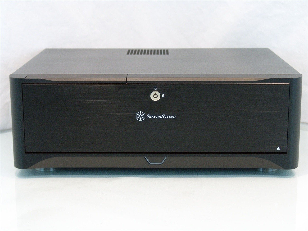 Silverstone Grandia Series Gd06 Htpc Chassis Review Tweaktown