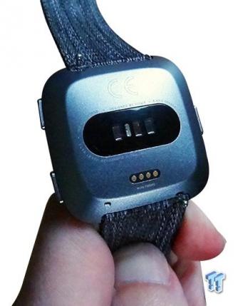 fitbit 4124448 versa smart fitness watch