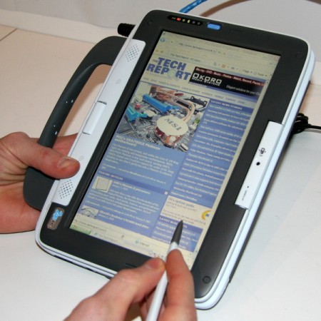 Intel shows off OLPC alternative at CES