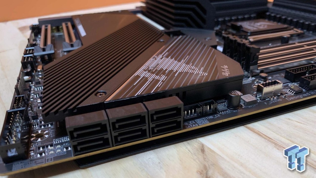 GIGABYTE Z690 AORUS Master Motherboard Review
