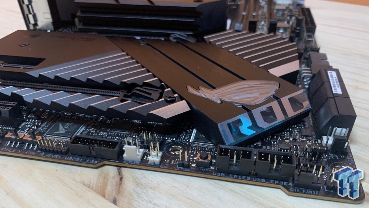 ASUS ROG Maximus Z690 Apex Motherboard Review