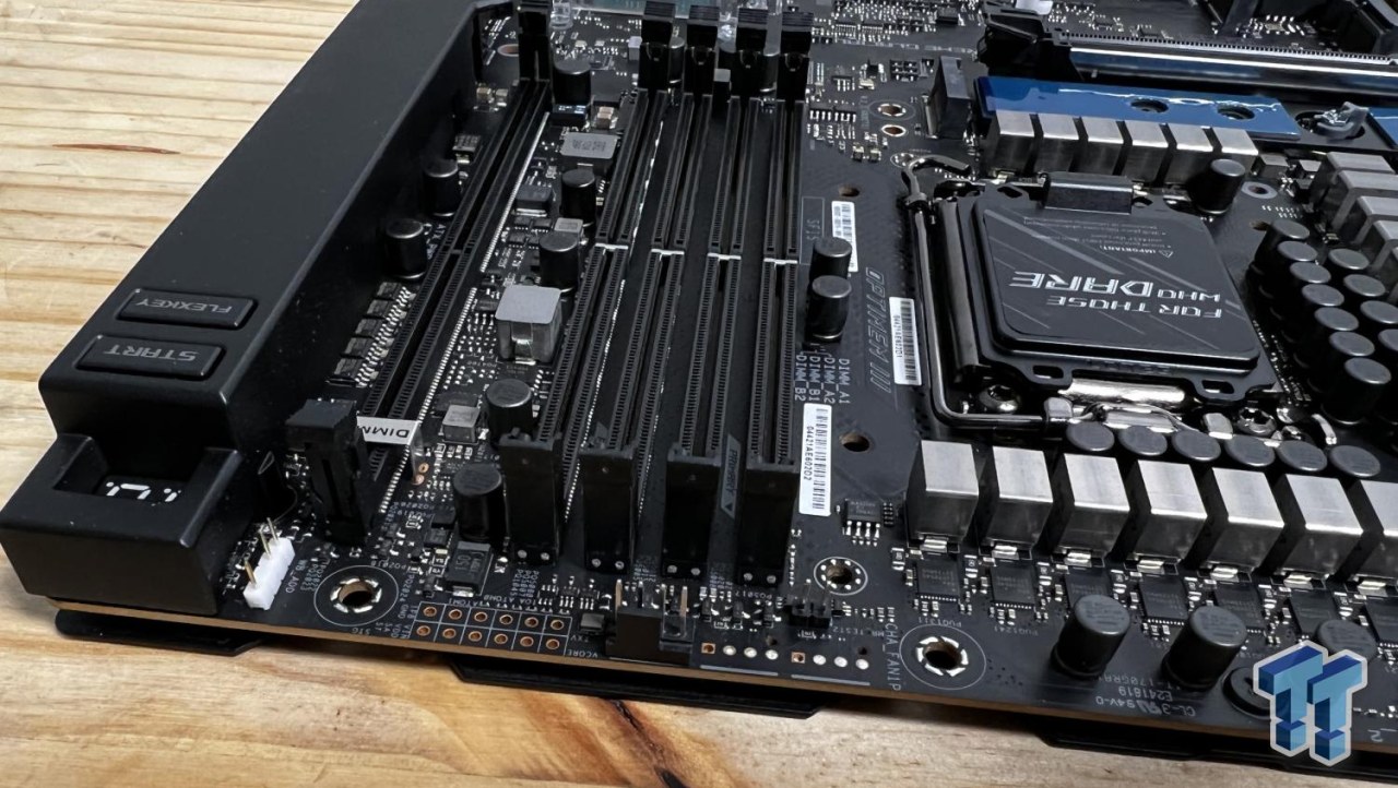 ASUS ROG Z690 Maximus Extreme Glacial Motherboard Review