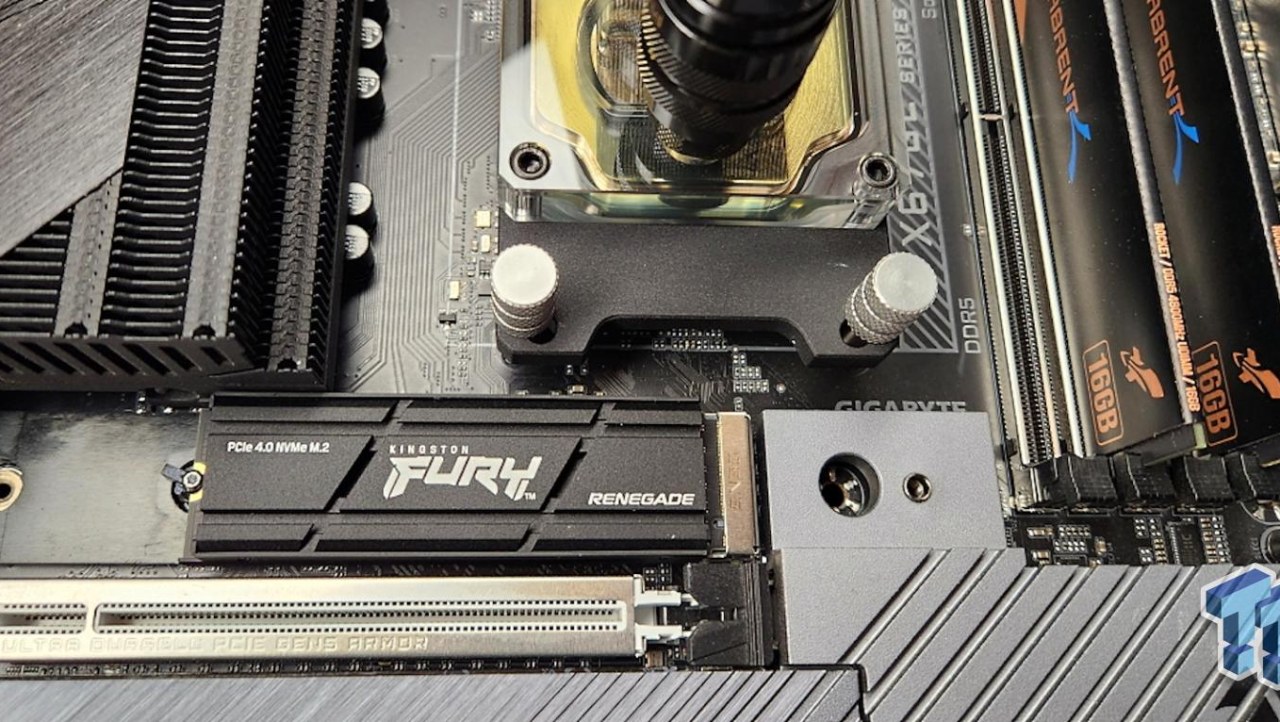 Kingston Fury Renegade HS 2TB SSD Review - Gamer's Edge