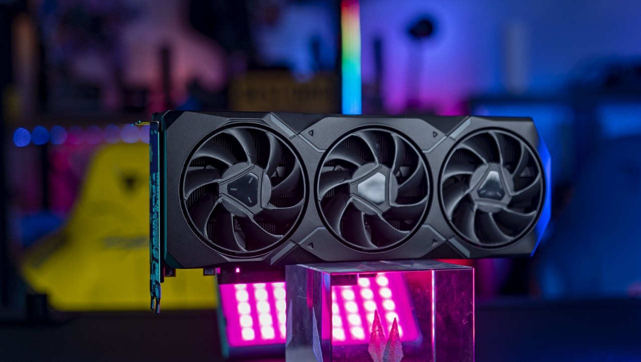 AMD Radeon RX 7900 XT Review: The Second Best Navi 31 is Here!