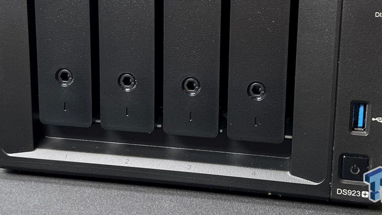 Synology DS923+ SMB NAS Review