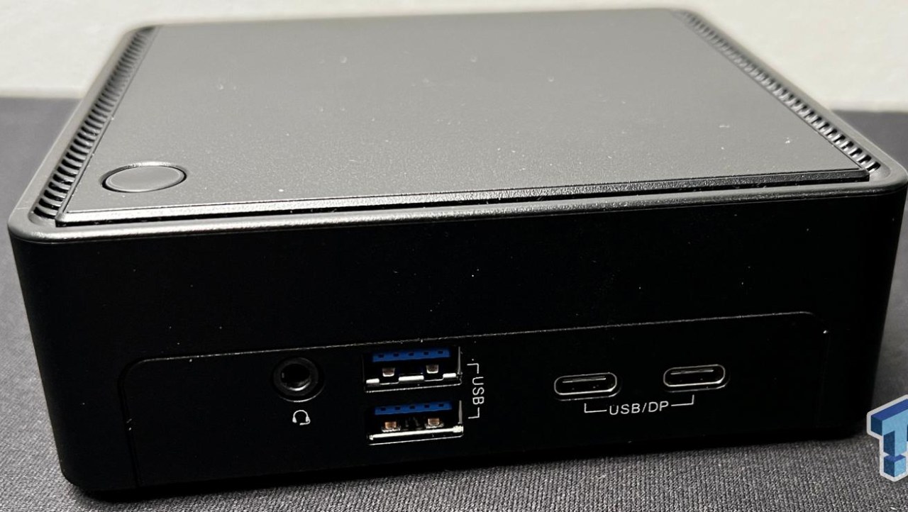 ASRock Industrial NUCS BOX-1360P/D4 SFF PC Review