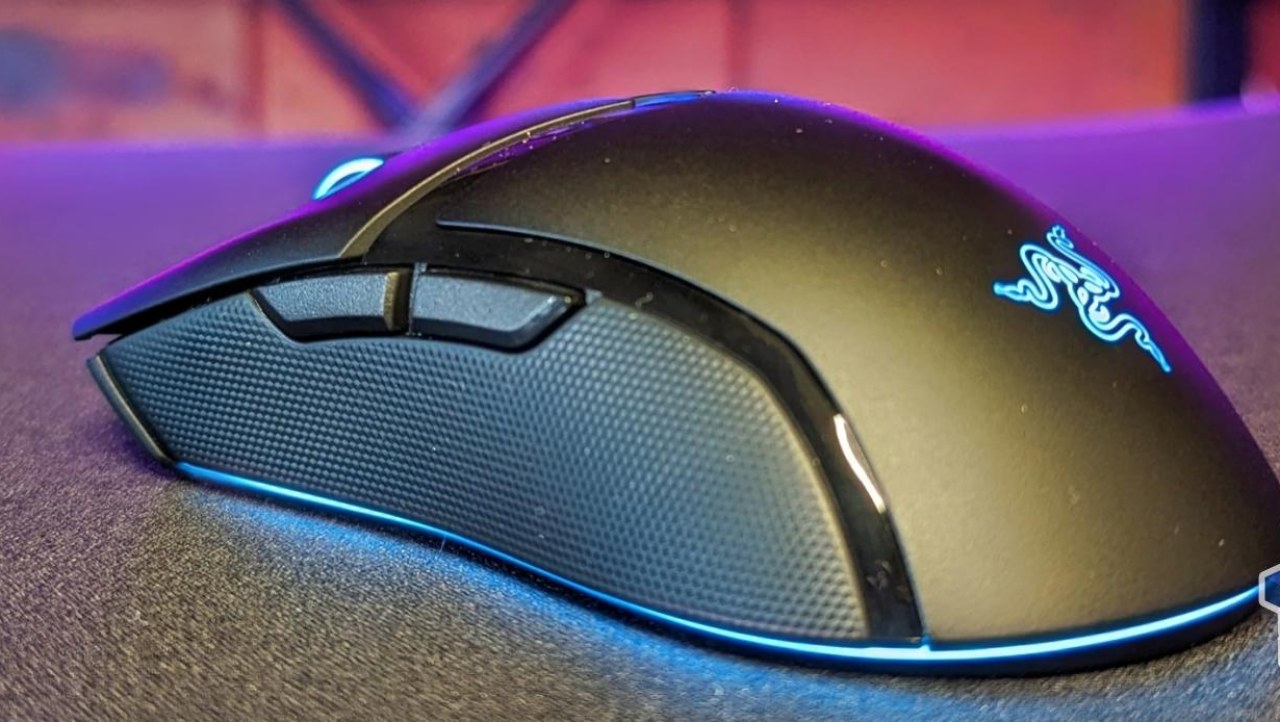 Razer Cobra Pro Wireless Gaming Mouse Review