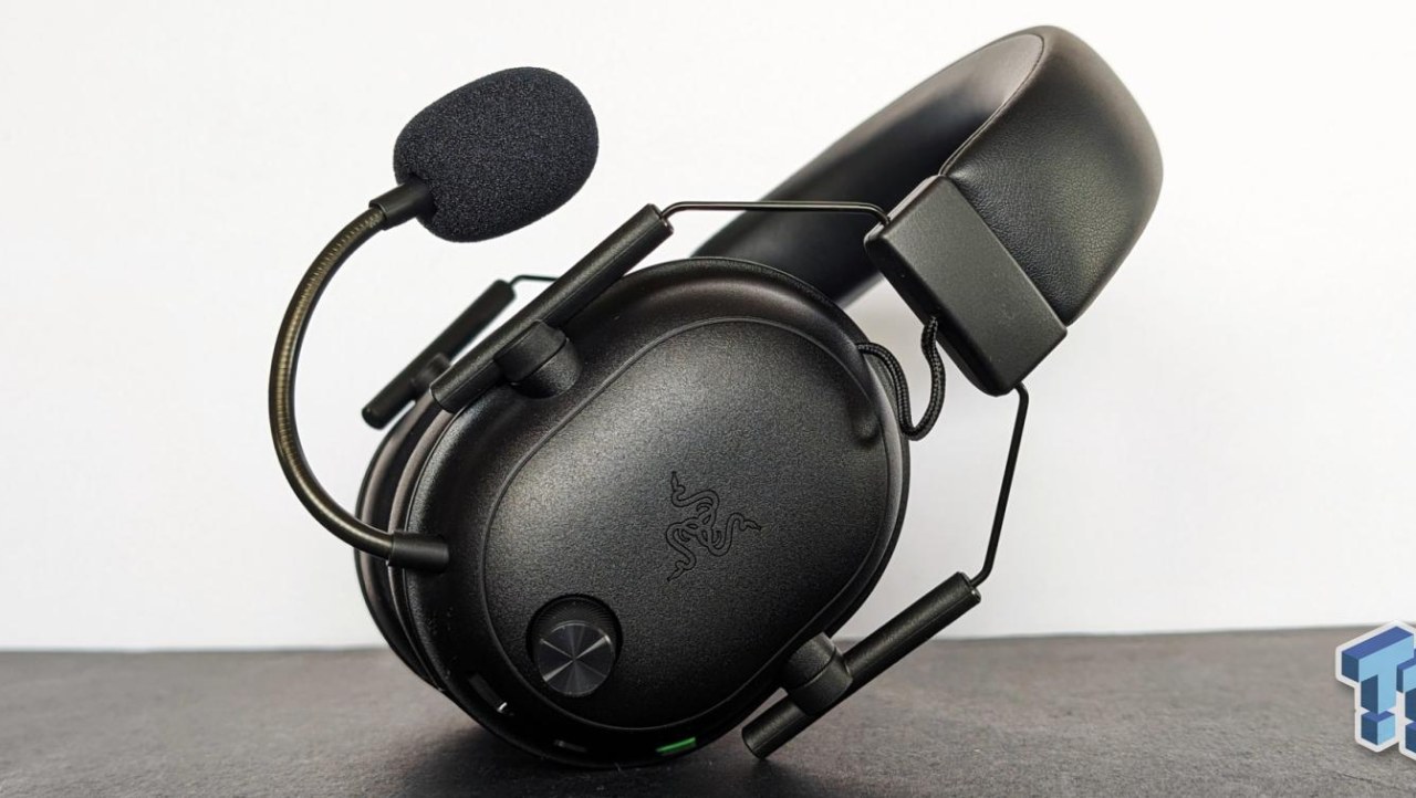 Razer BlackShark V2 HyperSpeed Wireless Gaming Headset Review