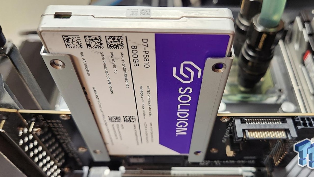 Solidigm D7-P5810 800GB Enterprise SSD Review - Caching QLC