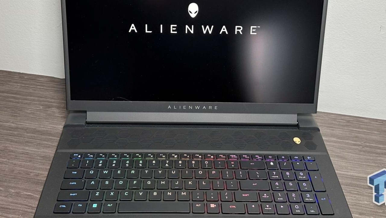 Alienware M18 R1 "AMD Advantage" Gaming Laptop Review