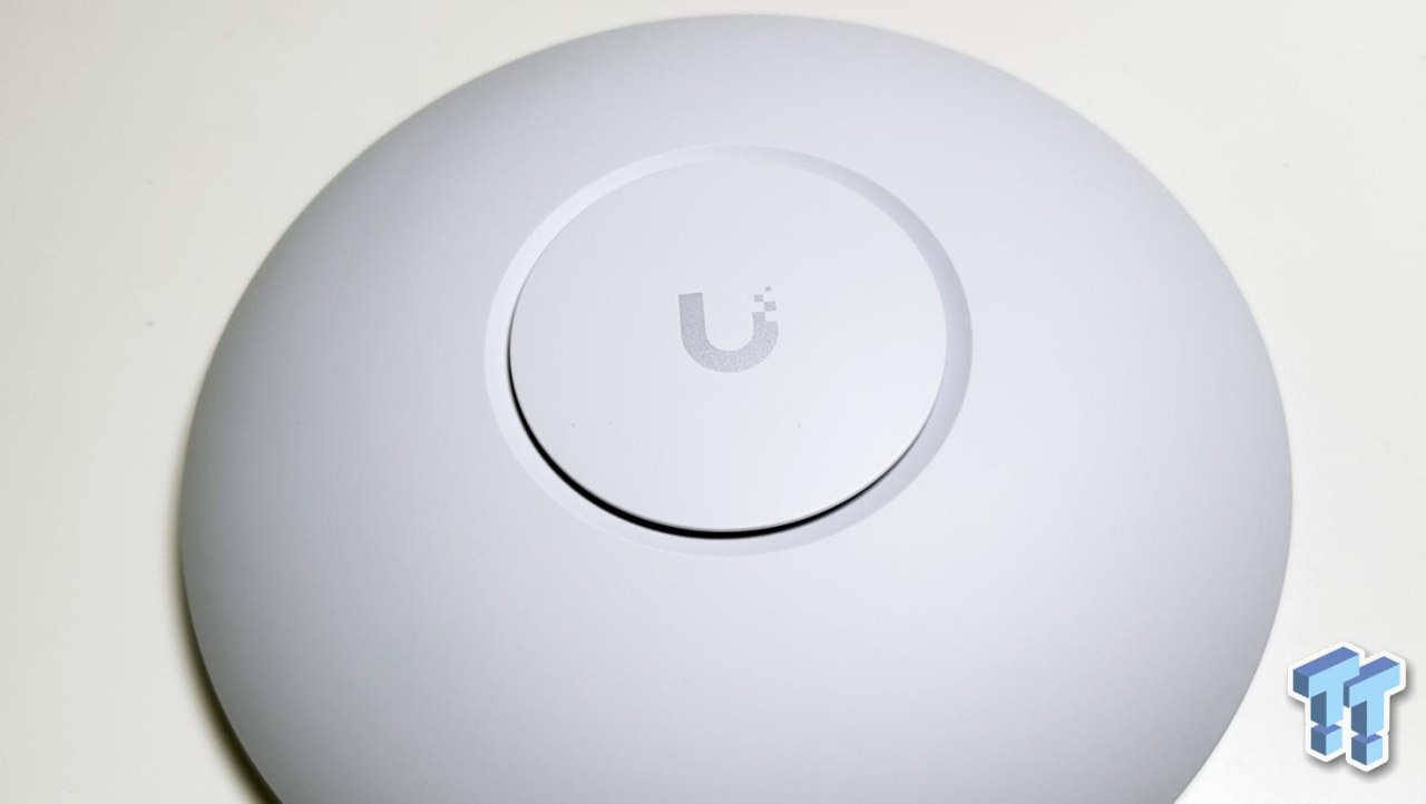 Ubiquiti UniFi U7 Pro Ceiling-Mounted Wi-Fi 7 Access Point Review