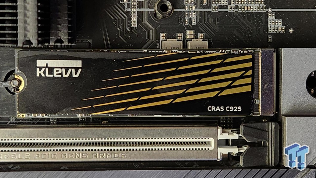 Klevv CRAS C925 2TB SSD Review - The Value Leader