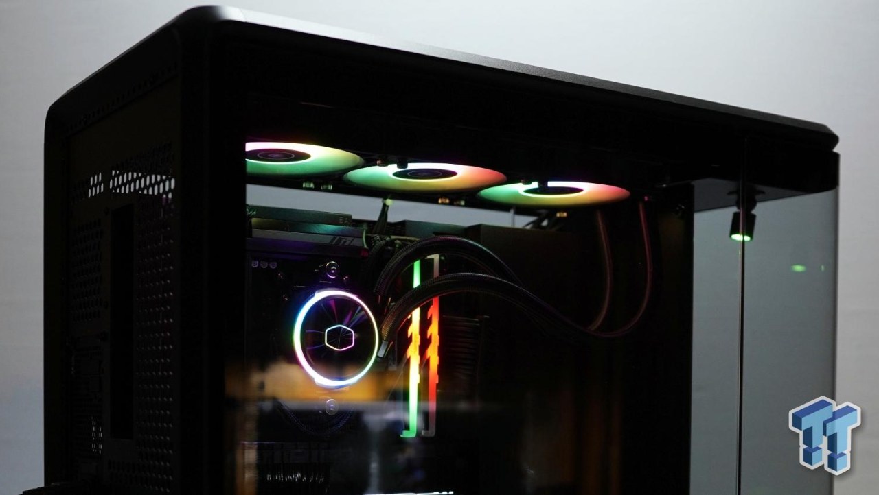 Cooler Master MasterFrame 360 Panorama Mid-Tower Chassis Review