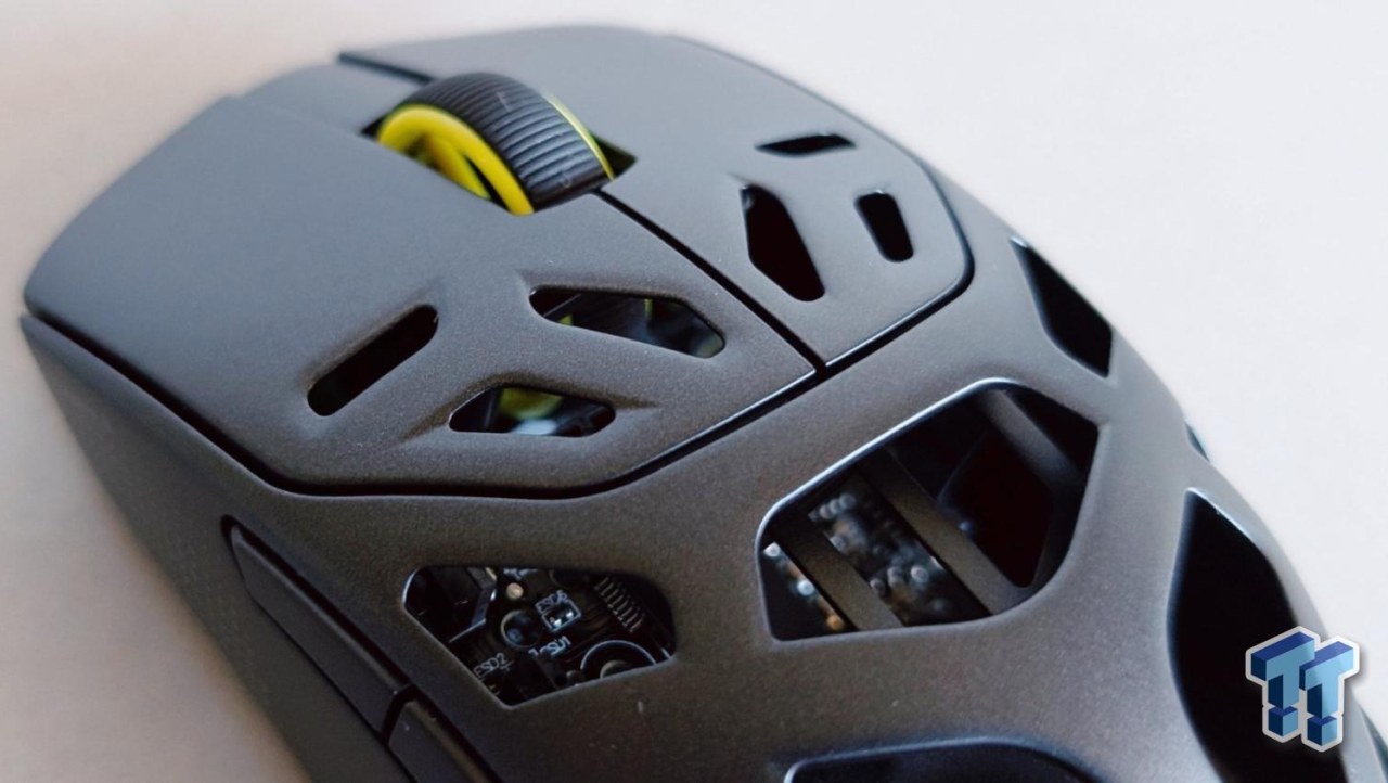Corsair SABRE v2 PRO Wireless MG Gaming Mouse Review - A Strong Contender