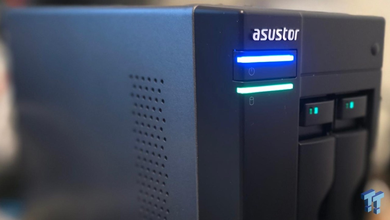 ASUSTOR Lockerstor 2 Gen2+ AS6702T v2 NAS Review - Fast Performance