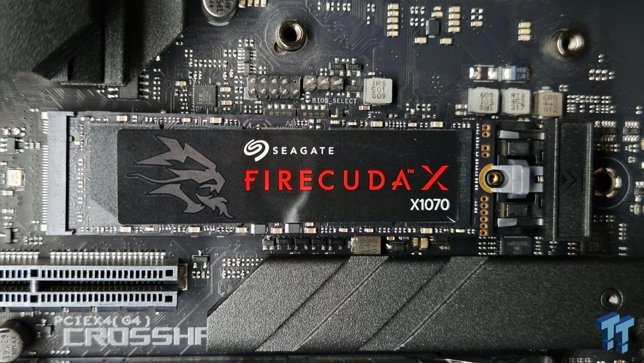 Seagate FireCuda X1070 4TB SSD Review - A New Mainstream Contender