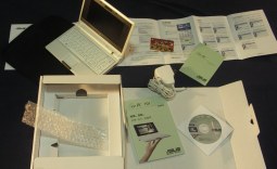 ASUS Eee PC: Exclusive Inside Look!