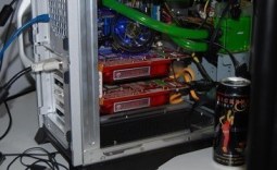 Radeon HD 4870 In CrossfireX at 4GHz