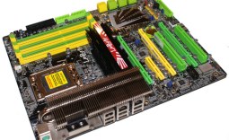 DFI LANParty UT X58-T3eH8 Core i7 Motherboard