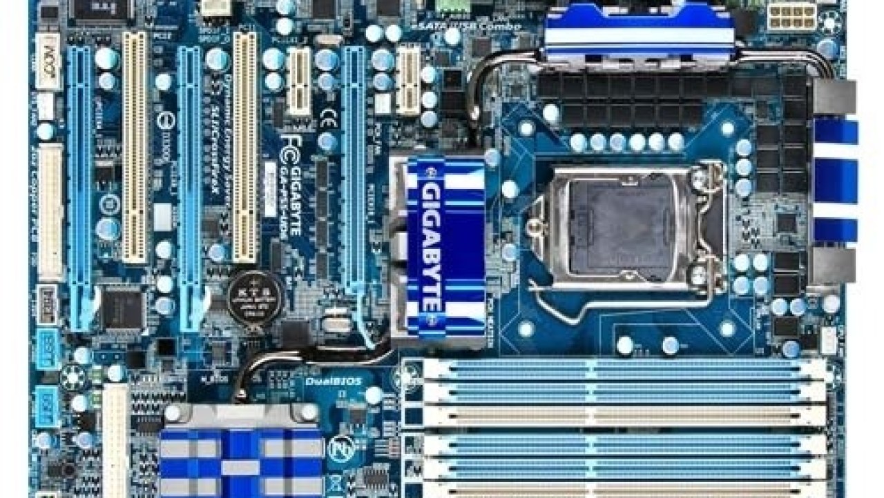 GIGABYTE P55-UD6 (P55 Express) Motherboard