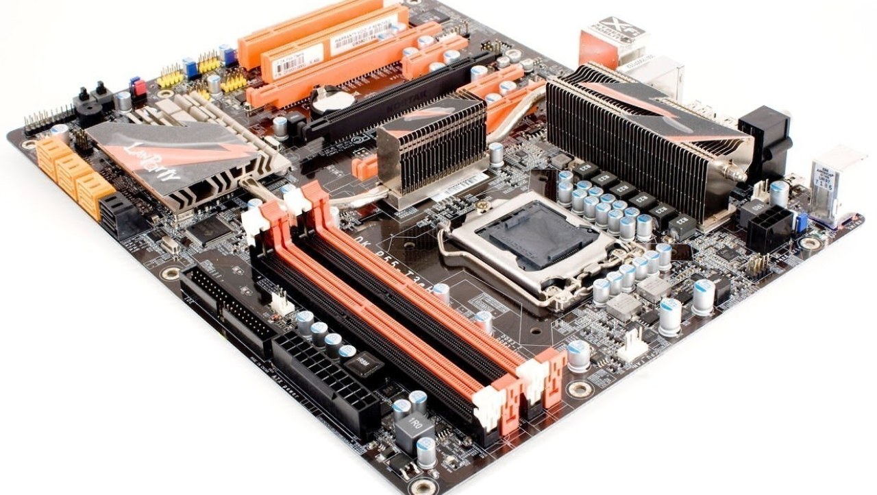 DFI LANParty DK P55-T3eH9 Motherboard