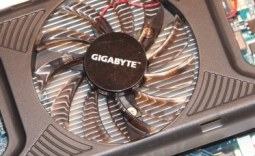 GIGABYTE Radeon HD 5750 1GB Video Card