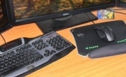 Proluma Deluxe Triple LCD Stand