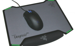 Razer Imperator Gaming Mouse and Vespula Mouse Mat Video Review
