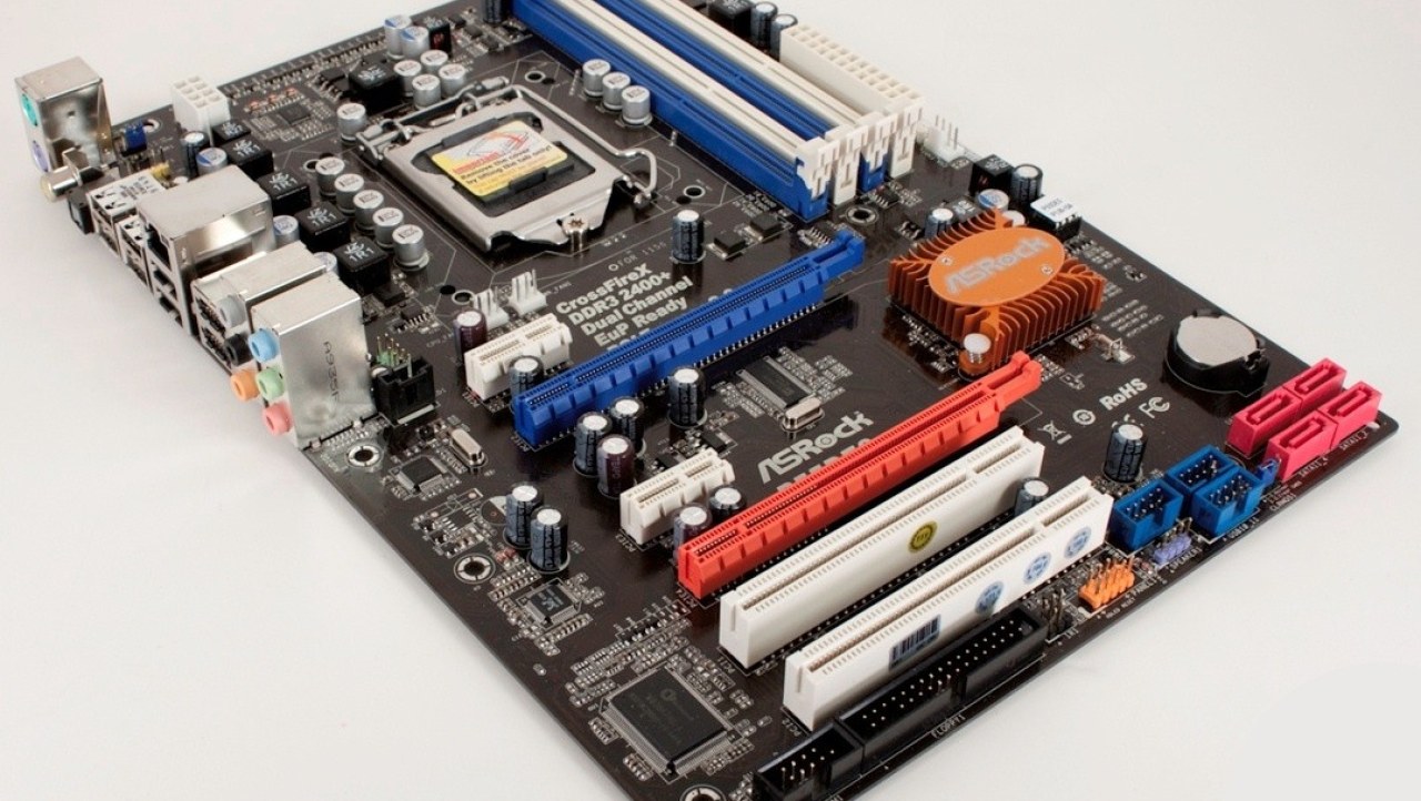 ASRock P55DE3 (P55 Express) Motherboard