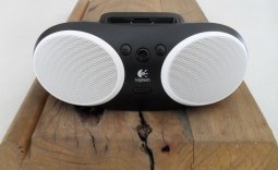 Logitech S125i Portable Speaker Dock