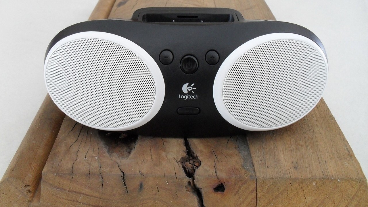 Logitech S125i Portable Speaker Dock