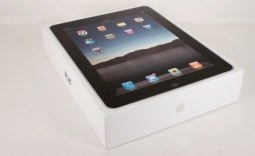 Apple iPad 16GB WiFi Slate Computer
