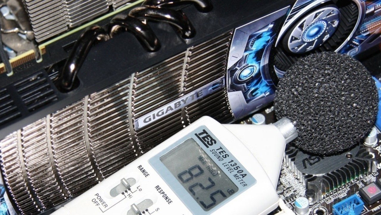 NVIDIA GeForce GTX 480 Overclocking with Voltage Adjustment