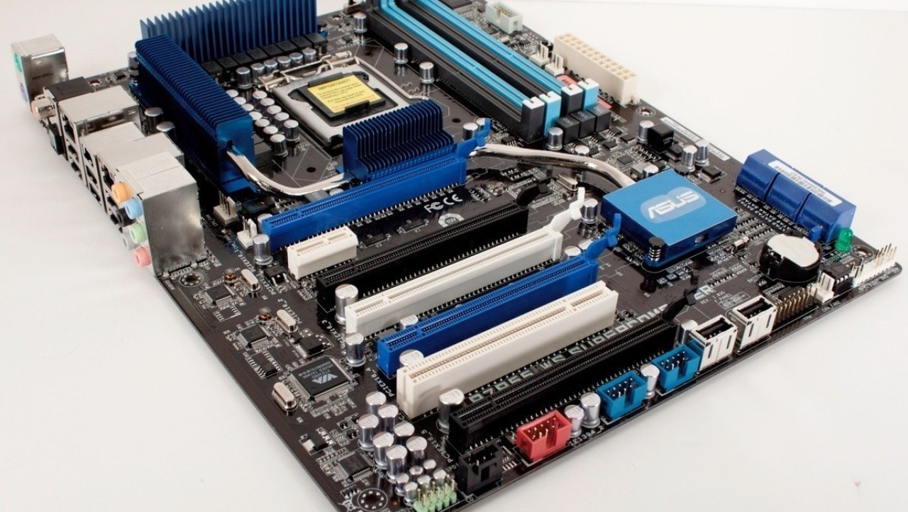 ASUS P7P55 WS SuperComputer (P55 Express) Motherboard