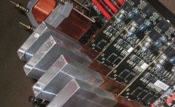 MSI Radeon 5870 Four-Way Turbo Charged with LN2 By Deanzo