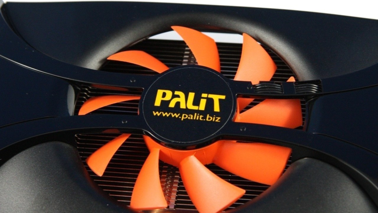 Palit GeForce GTX 460 Sonic Platinum 1GB Overclocked w/ Voltage Adjustment