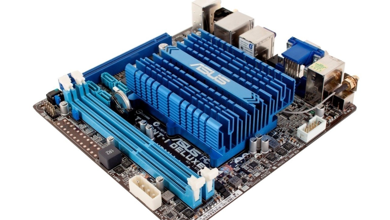 ASUS AT3IONT-I Deluxe (NVIDIA ION) Motherboard