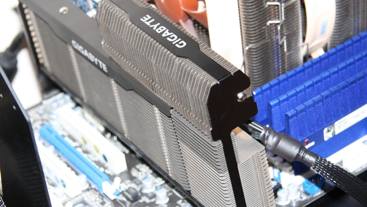 GIGABYTE Radeon HD 5770 Silent Cell 1GB Video Card