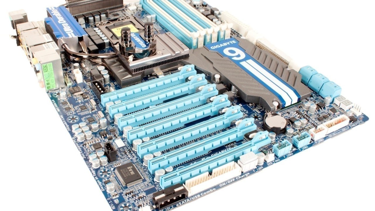 GIGABYTE X58A-UD9 (Intel X58 Express) Motherboard