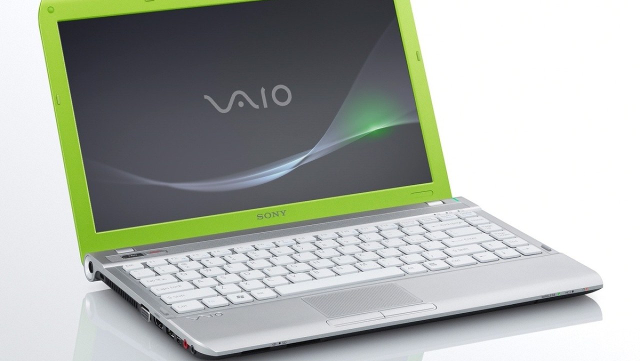 Sony VAIO VPCY216FX/G 13.3-inch Ultraportable Notebook
