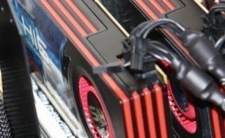 HIS Radeon HD 6870 1GB Video Card in Crossfire