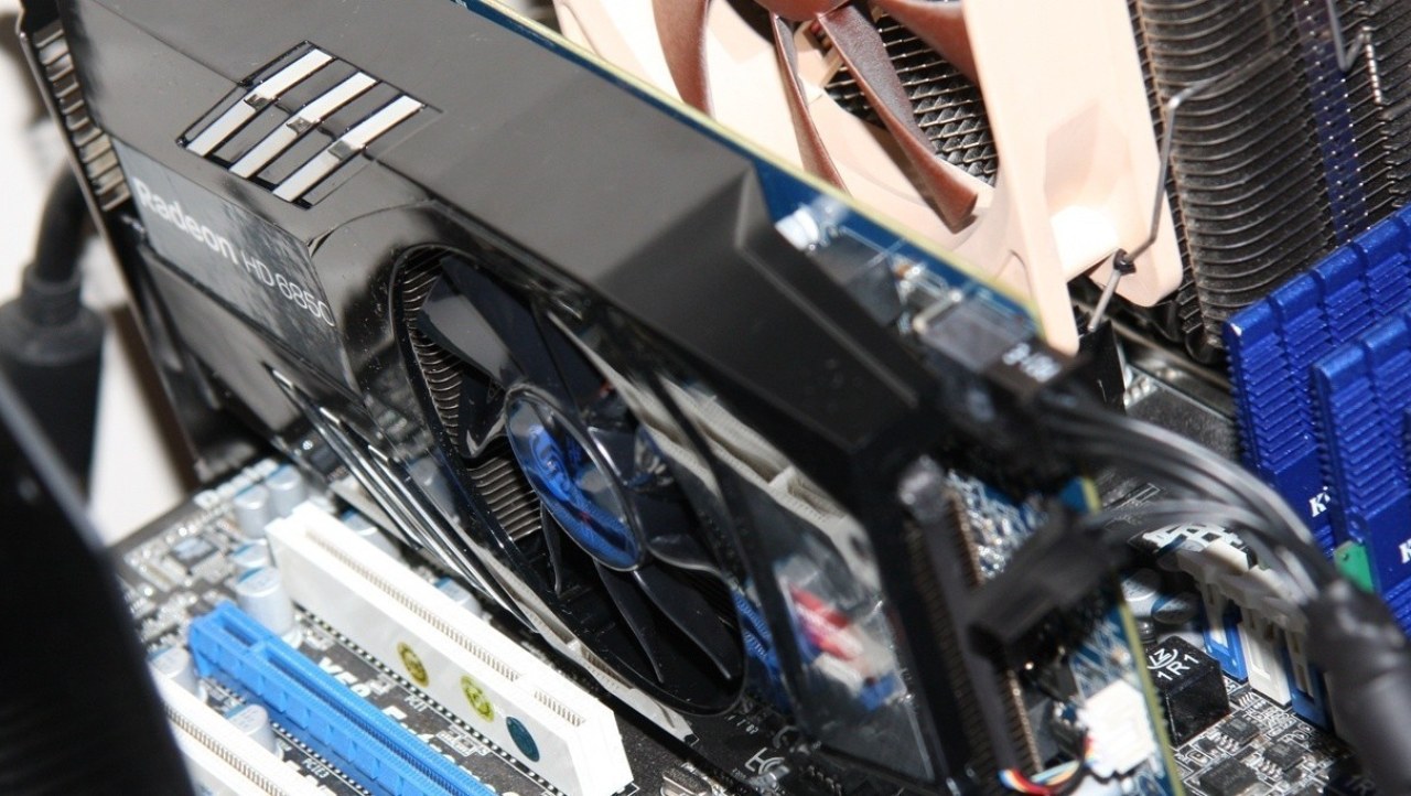 Sapphire Radeon HD 6850 1GB Video Card w/ 960 Shaders
