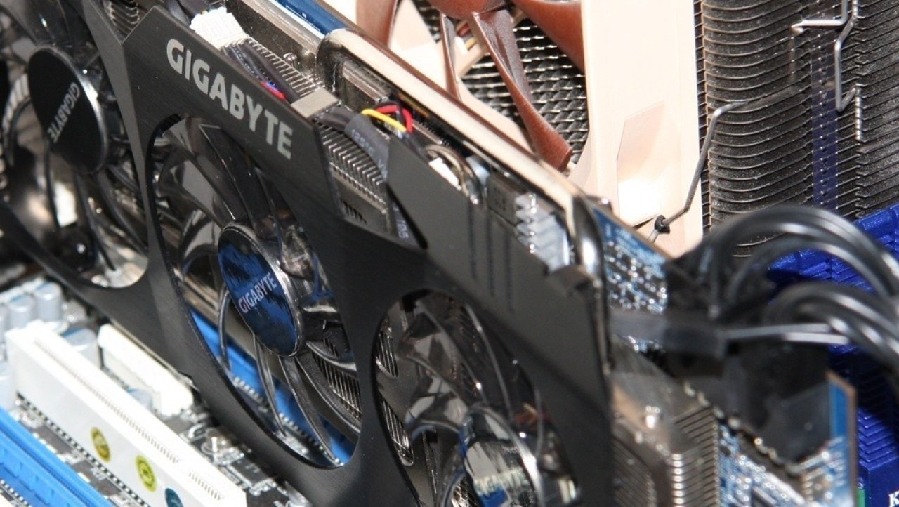 GIGABYTE GeForce GTX 480 SOC 1536 MB Video Card
