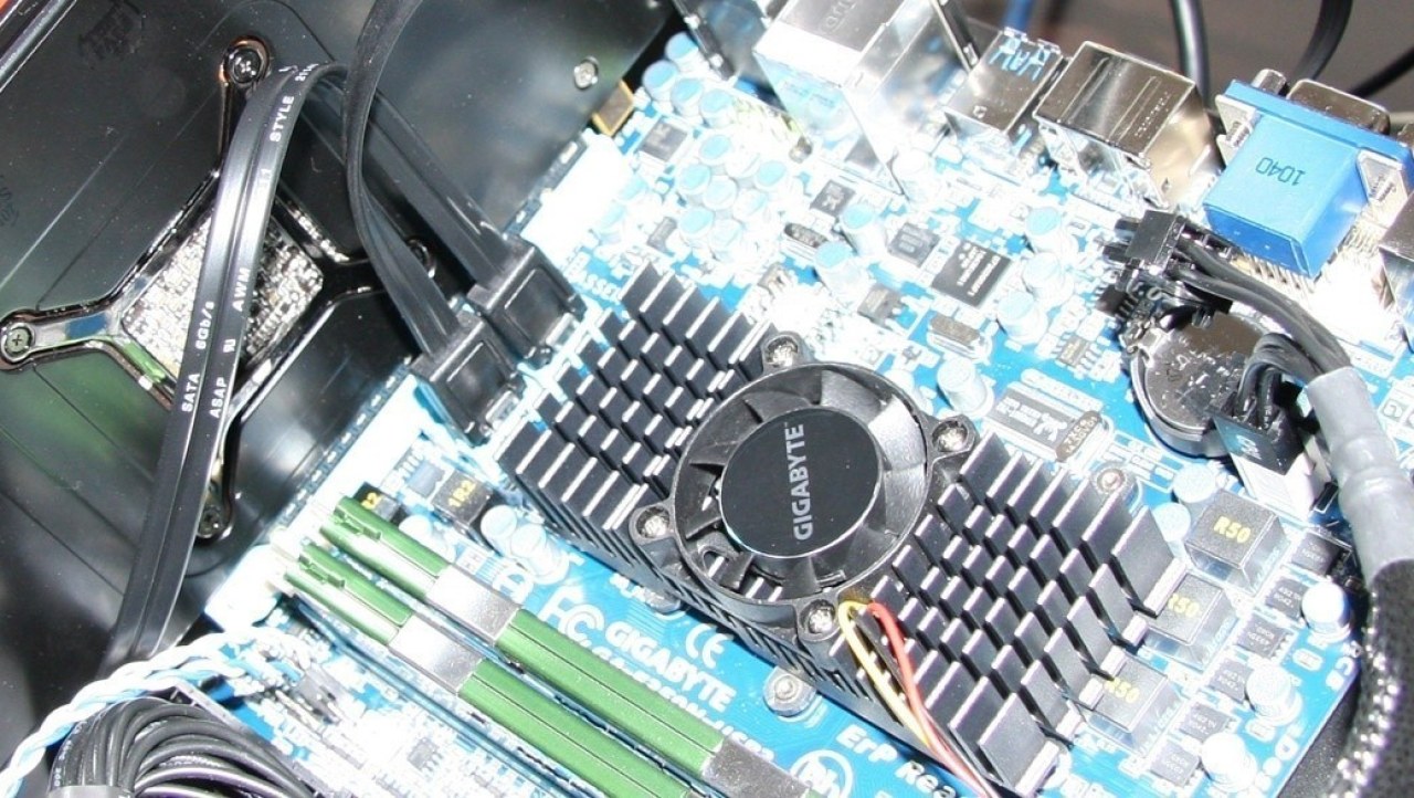 GIGABYTE E350N-USB3 Fusion Benched, Overclocked and Examined