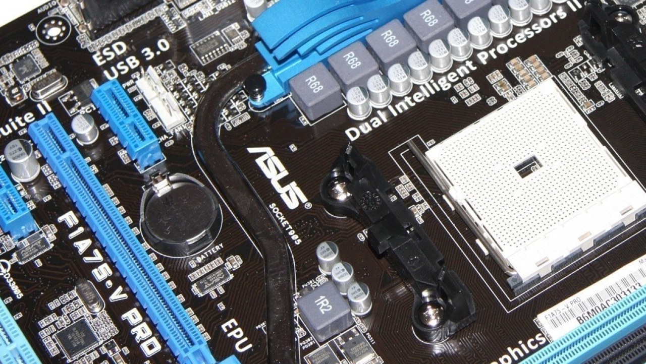 ASUS F1A75-V Pro (AMD A75) Llano Motherboard Preview