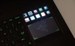 Razer Blade Switchblade User Interface Panel Hands-on