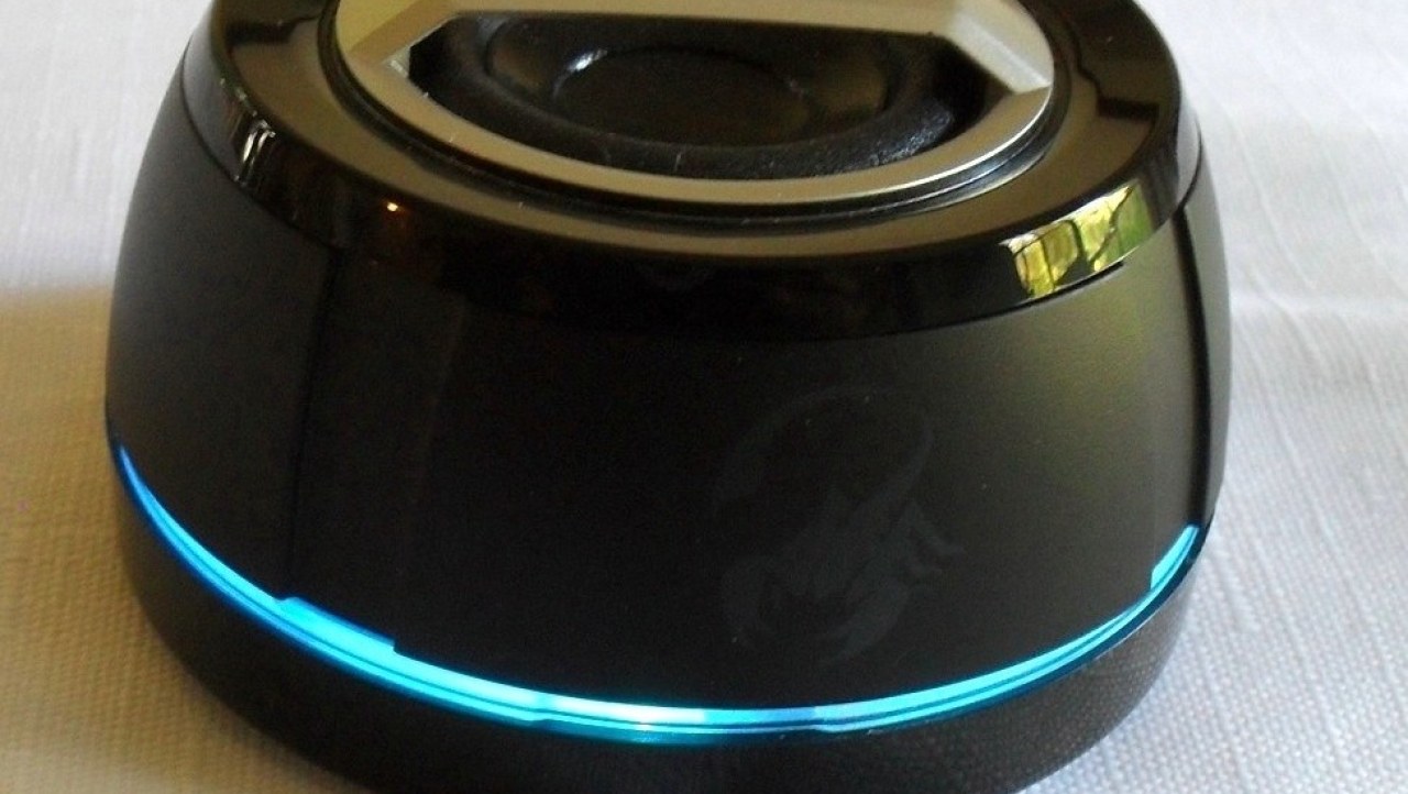Genius SP-i250G LED Portable Gaming Speakers Review