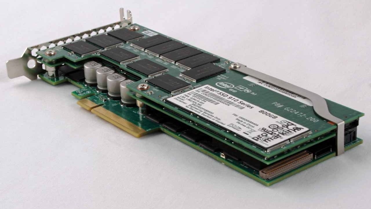 Intel 910 800GB and 400GB PCI Express Solid State Drive Review
